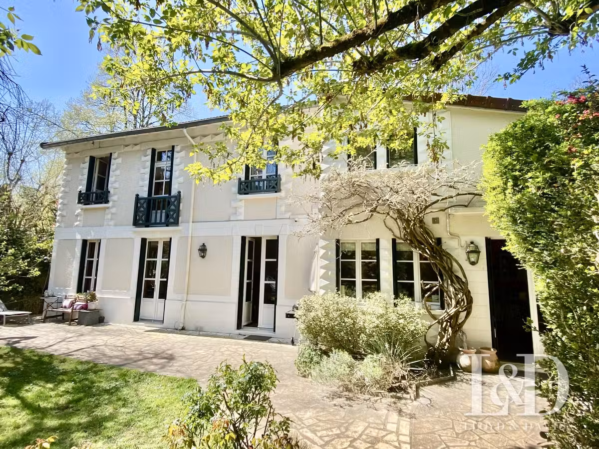 trouvez un artisan qualifié à vaucresson pour tous vos travaux de maison : rénovation, aménagement intérieur, réparations et conseils personnalisés. devis gratuit et intervention rapide !