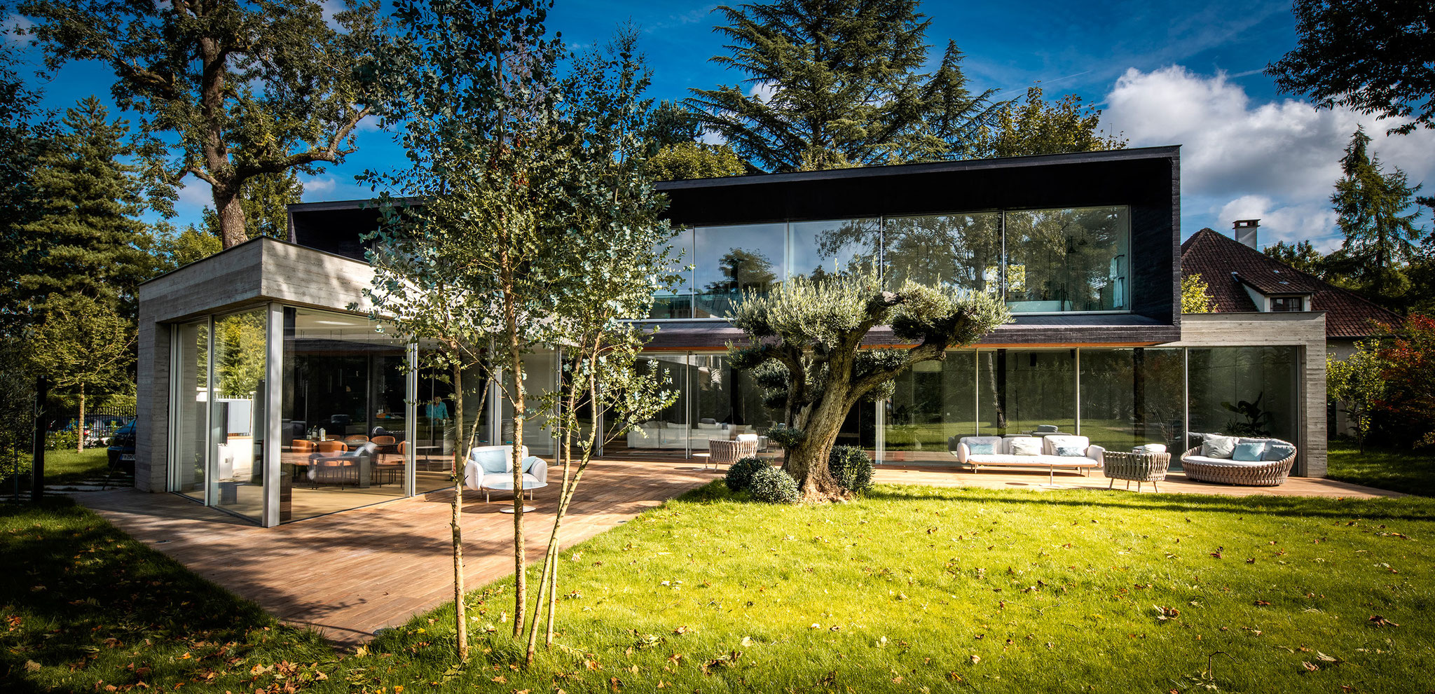découvrez un artisan maison à vaucresson qualifié pour tous vos travaux de rénovation, construction et aménagement. expertise, proximité et conseils sur mesure pour réaliser vos projets immobiliers avec succès.