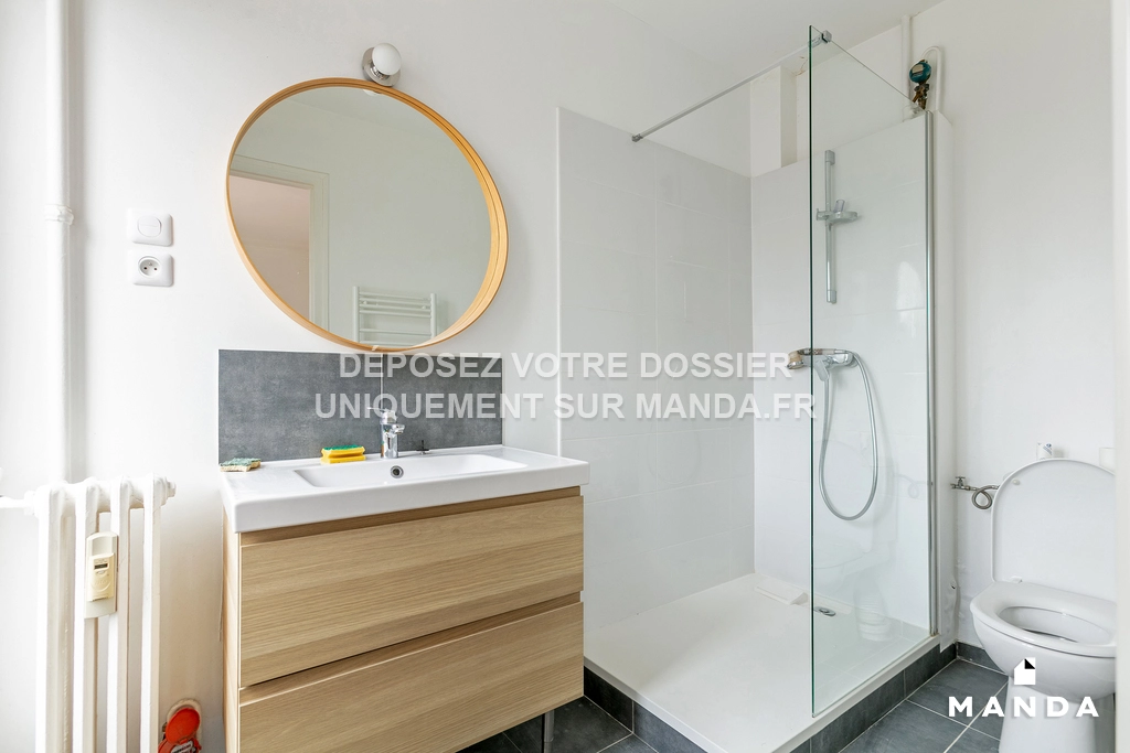 découvrez nos solutions d’assurances adaptées pour votre salle de bain à paris 17 : protection contre les dégâts des eaux, incidents et travaux. bénéficiez de conseils personnalisés et d’une couverture optimale pour votre tranquillité d’esprit.
