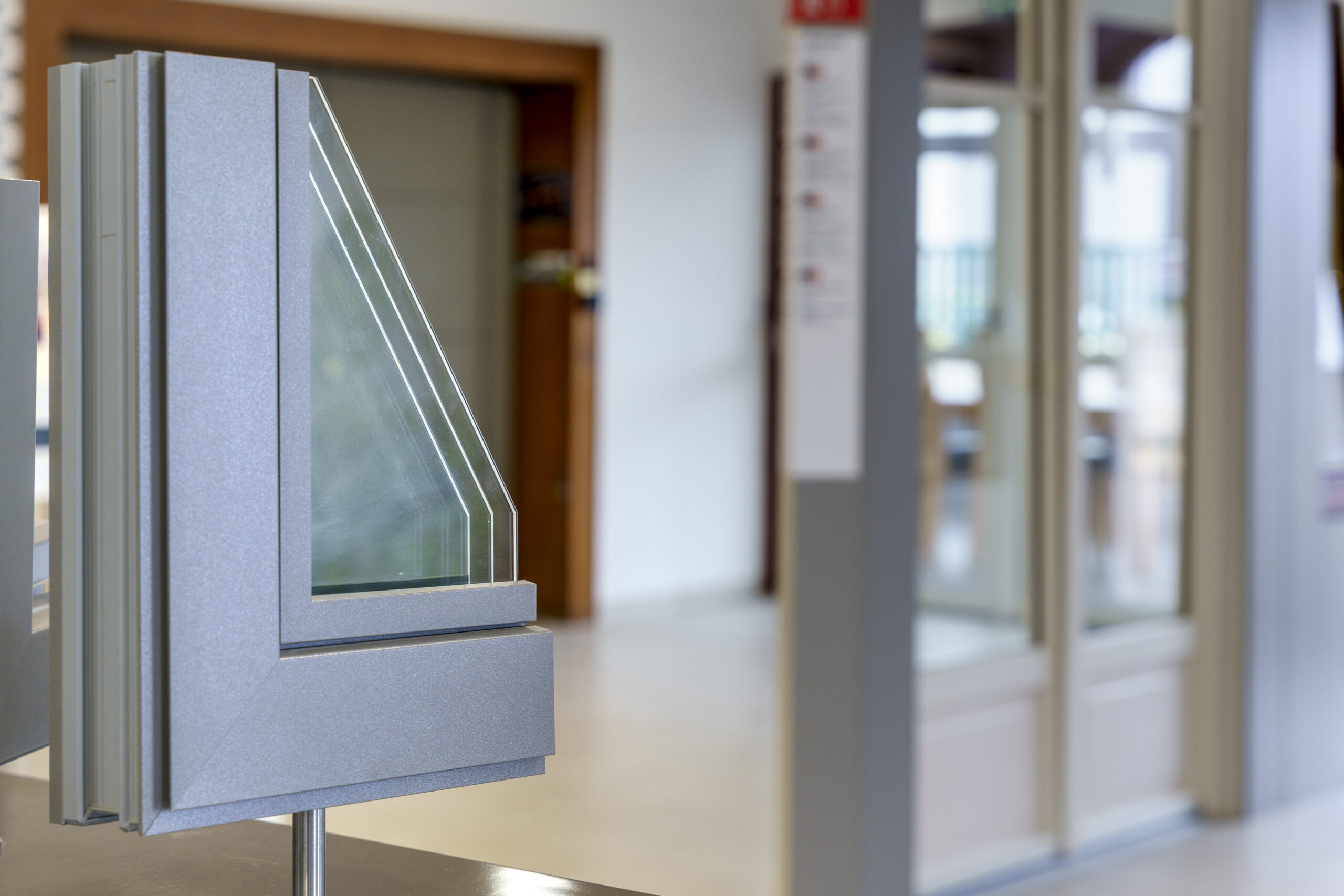 découvrez les avantages des fenêtres triple vitrage à asnières : isolation thermique et phonique renforcée, économies d'énergie, confort accru et valorisation de votre bien immobilier.