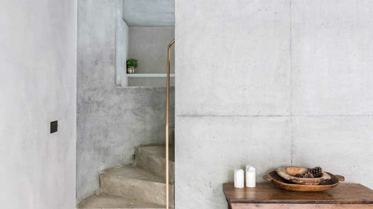 découvrez le coût du béton ciré pour vos sols : prix au m², facteurs influençant le tarif, conseils pour estimer votre budget et réussir votre projet de revêtement décoratif.