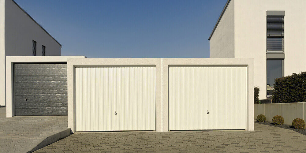 découvrez tout ce qu’il faut savoir sur le coût d’un garage : prix de construction, frais annexes, astuces pour économiser et comparatif des différents types de garages.