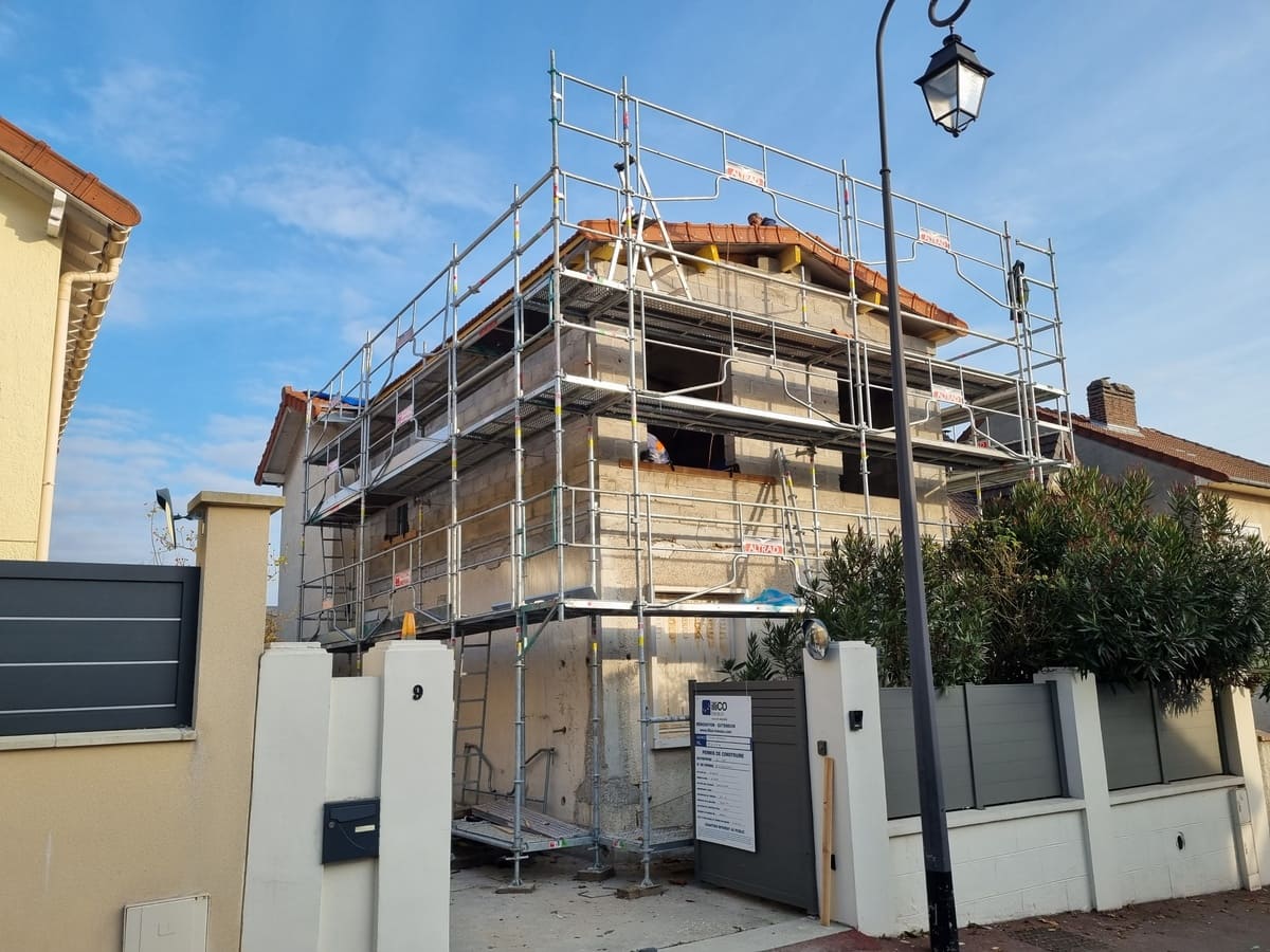découvrez les coûts de rénovation à antony : conseils, estimation de budget, et exemples de prix pour réussir vos travaux. guide complet pour maîtriser votre projet et optimiser vos dépenses à antony.