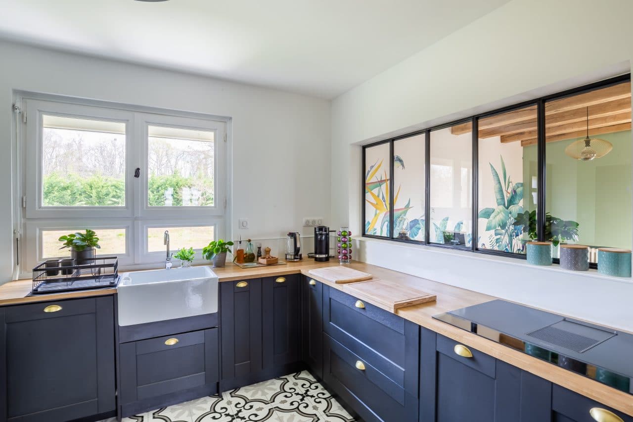 découvrez les tendances de la cuisine moderne : designs épurés, matériaux contemporains et astuces pour aménager un espace fonctionnel et élégant. inspirez-vous pour transformer votre intérieur !