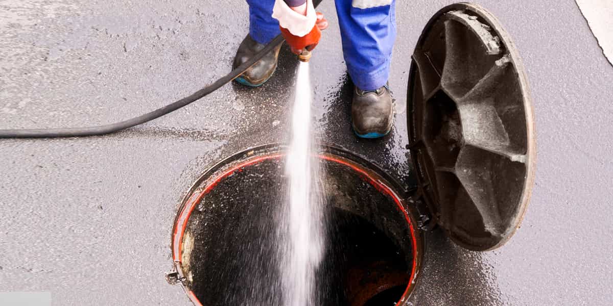 besoin d'un débouchage haute pression à châtillon ? nos experts interviennent rapidement pour éliminer tous types de bouchons dans vos canalisations. service efficace et garantie satisfaction !
