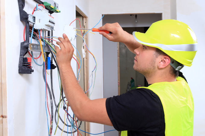besoin d'un électricien à puteaux ? obtenez des services d'électricité fiables, rapides et certifiés. installation, dépannage et rénovation électrique pour particuliers et professionnels à puteaux.