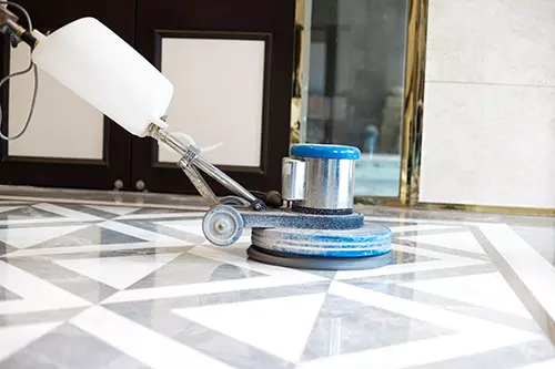 service d'entretien après rénovation à paris 75010 : nettoyage professionnel, remise en état des lieux, élimination des résidus de travaux pour un intérieur impeccable. devis rapide et intervention efficace.