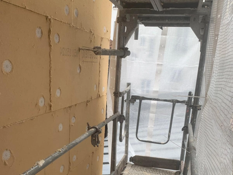 découvrez nos solutions d'isolation extérieure à paris pour améliorer le confort thermique de votre logement, réduire vos factures d'énergie et valoriser votre bien. interventions rapides et devis gratuit !