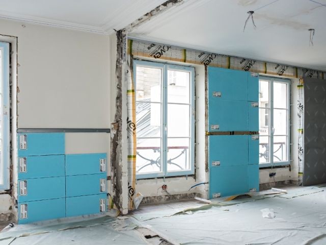 améliorez votre confort thermique grâce à l’isolation intérieure à paris. nos experts vous proposent des solutions efficaces pour réduire vos dépenses énergétiques et optimiser l’isolation de votre habitation. demandez votre devis gratuit !