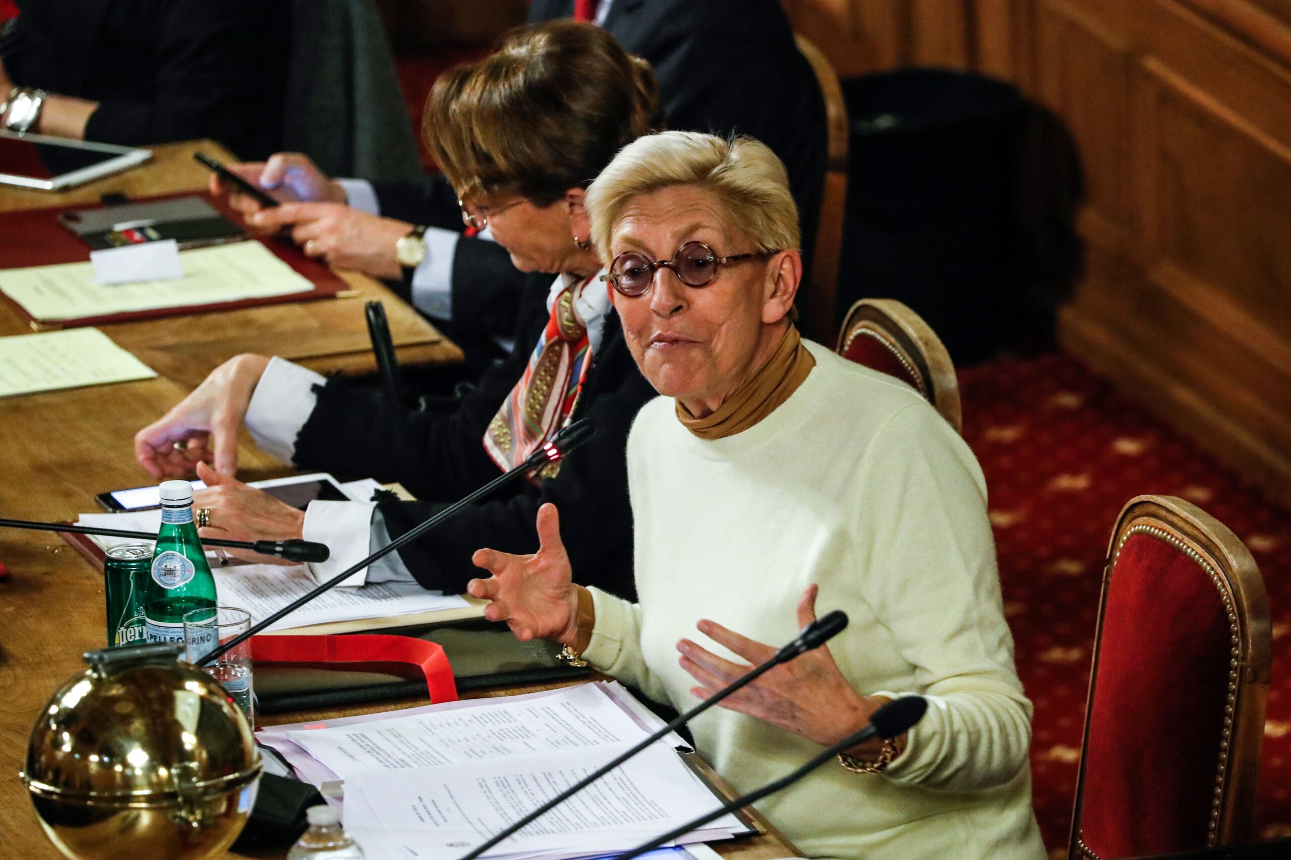 découvrez comment la mairie de levallois investit 150 000 € dans la modernisation de son bureau, avec des aménagements innovants pour améliorer le cadre de travail et l'accueil des citoyens.
