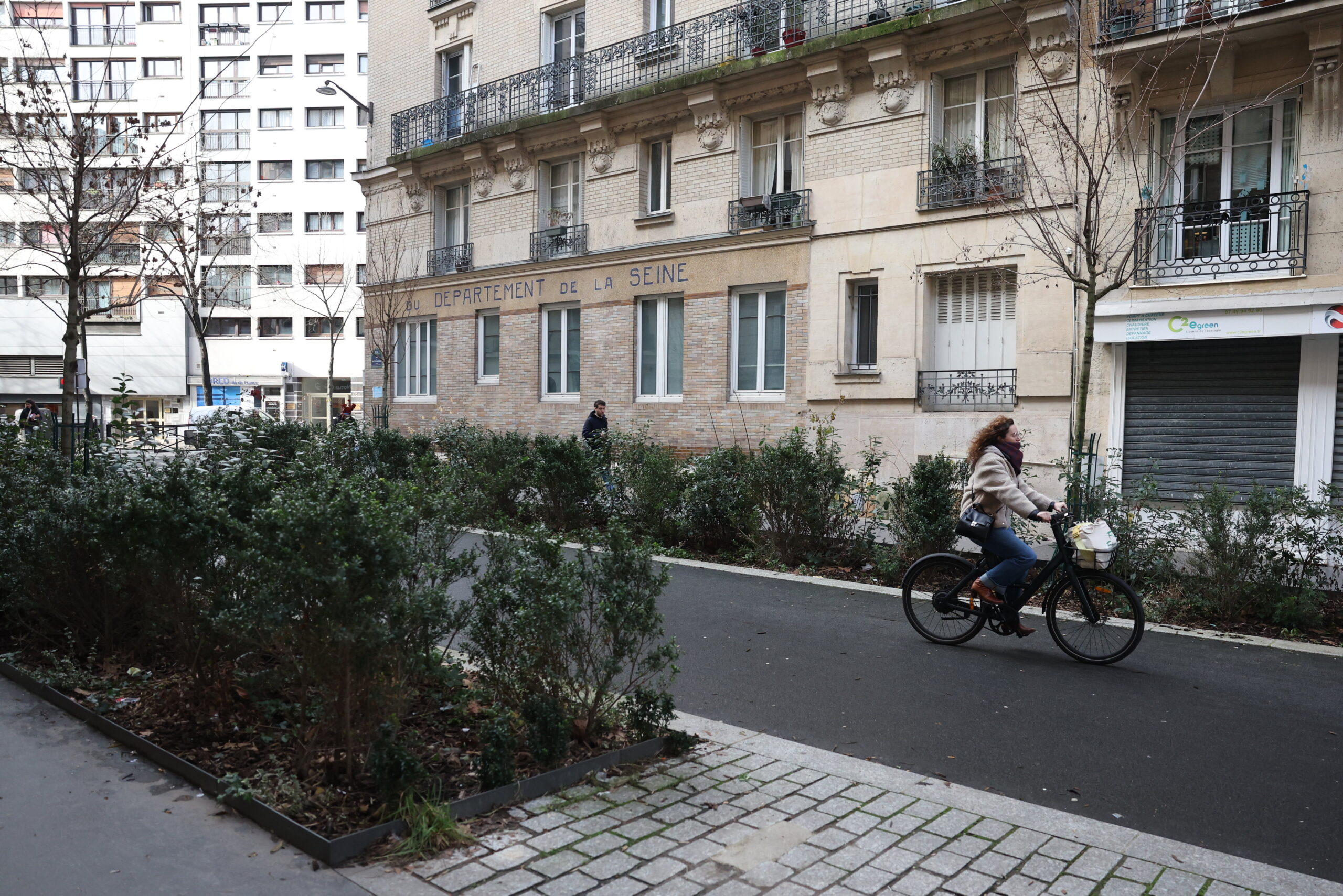 découvrez la nature en plein cœur du 75003 à paris : parcs, jardins cachés, espaces verts et initiatives écoresponsables pour profiter d’une oasis urbaine et se reconnecter avec l’environnement.