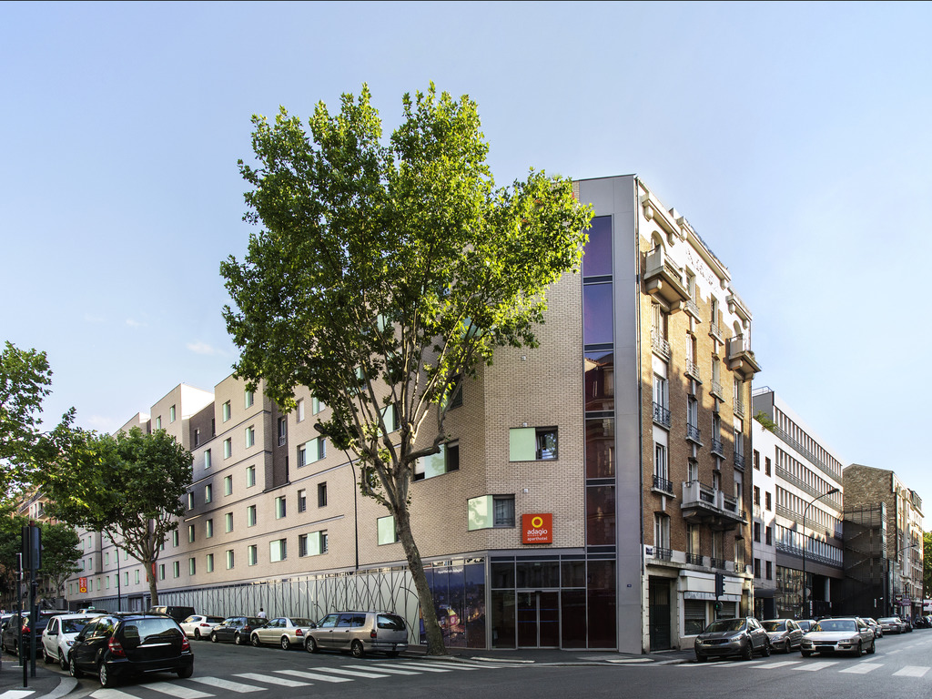 découvrez la nouvelle résidence hôtelière à clichy : studios et appartements modernes, services haut de gamme, emplacement idéal proche de paris. réservez dès maintenant votre séjour confortable et flexible au meilleur prix !