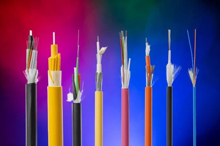 découvrez comment optimiser l'installation et la performance de votre câble fibre optique pour une connexion internet plus rapide, stable et fiable. conseils, solutions et meilleures pratiques pour booster votre réseau fibre.