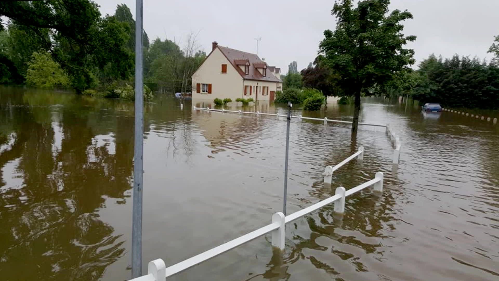 découvrez les mesures et conseils pour la prévention des inondations à châtillon : solutions efficaces, sensibilisation et actions locales pour limiter les risques et protéger les habitants.