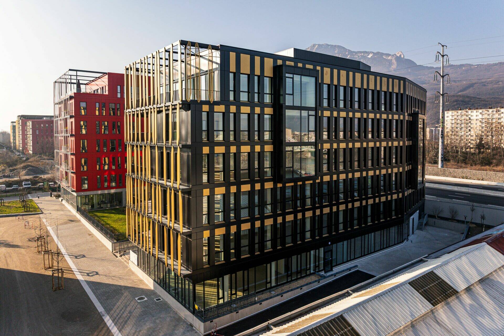 découvrez les meilleurs projets immobiliers à paris 75001 : appartements neufs, investissements locatifs et programmes en centre-ville. trouvez votre bien idéal au cœur du 1er arrondissement.