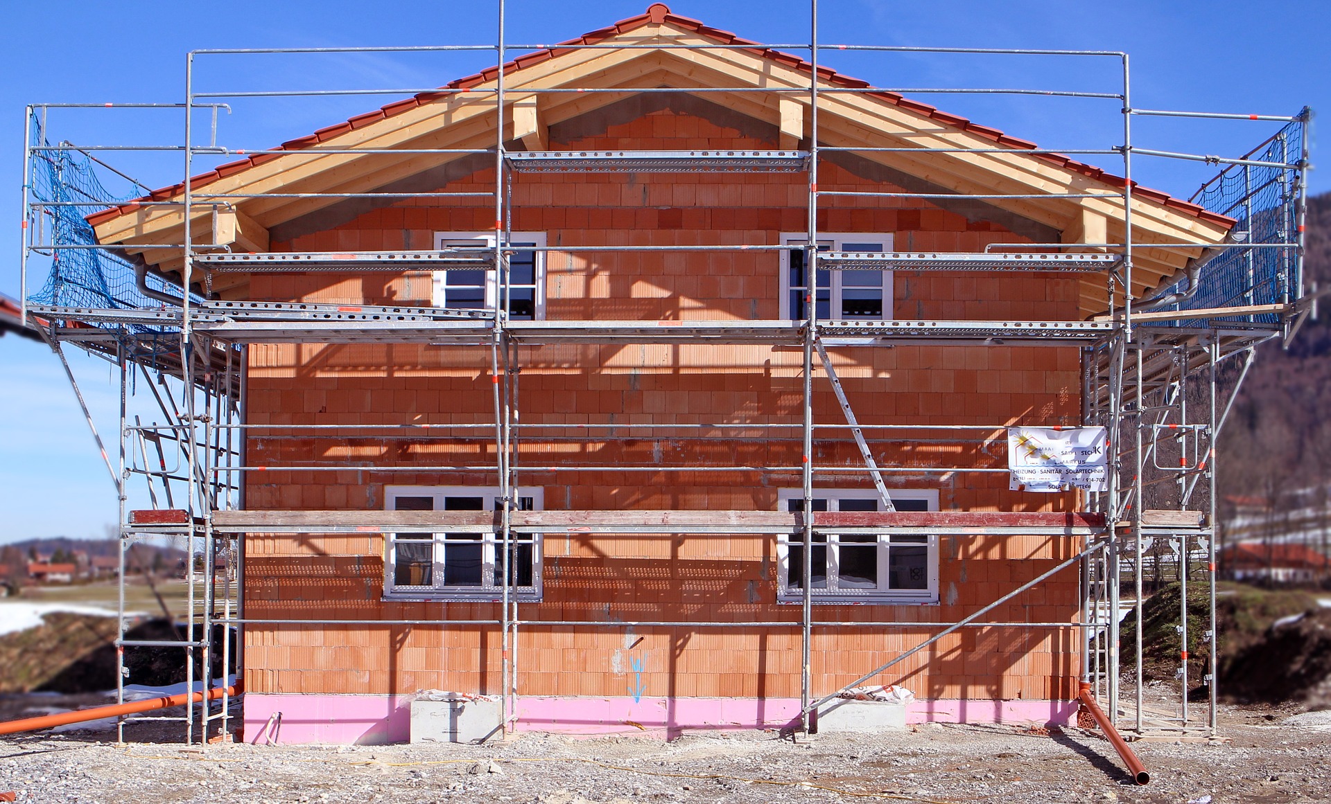 découvrez les coûts et les principales étapes d’un ravalement de façade : tarifs, démarches, conseils et astuces pour rénover et entretenir vos murs extérieurs en toute sérénité.
