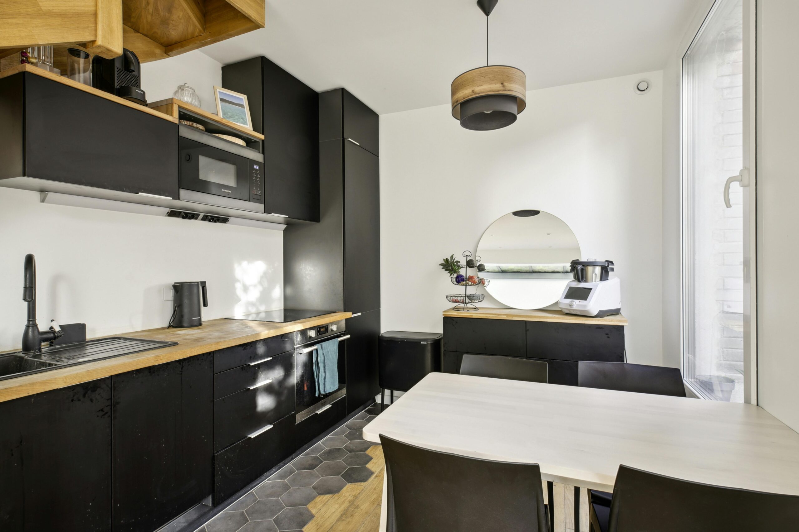 confiez la rénovation de votre appartement à clamart à des experts. conseils personnalisés, travaux de qualité et respect des délais pour transformer votre intérieur selon vos envies.