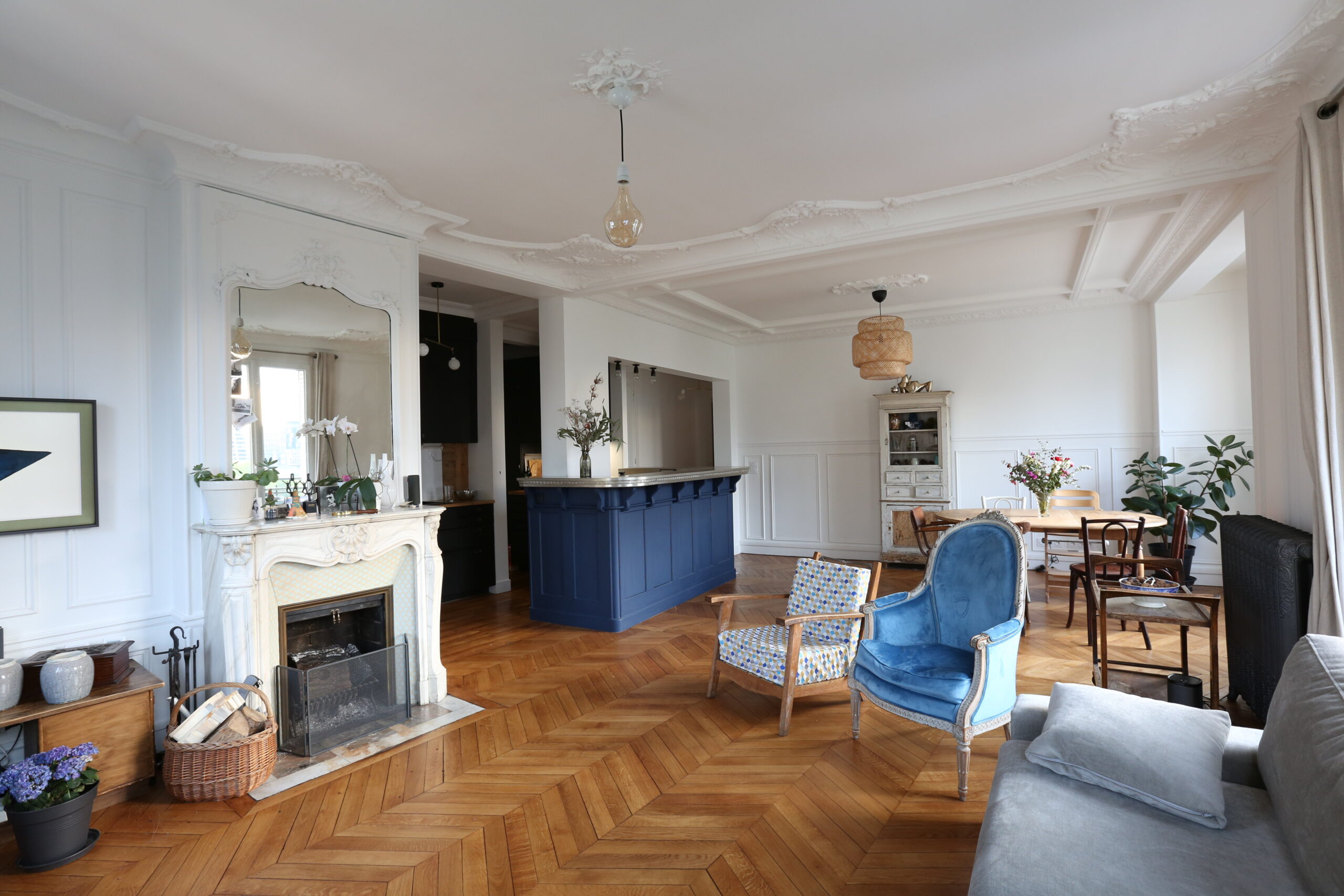 donnez une nouvelle vie à votre appartement parisien grâce à nos conseils et astuces de rénovation. optimisez l’espace, modernisez le style et augmentez la valeur de votre bien à paris !