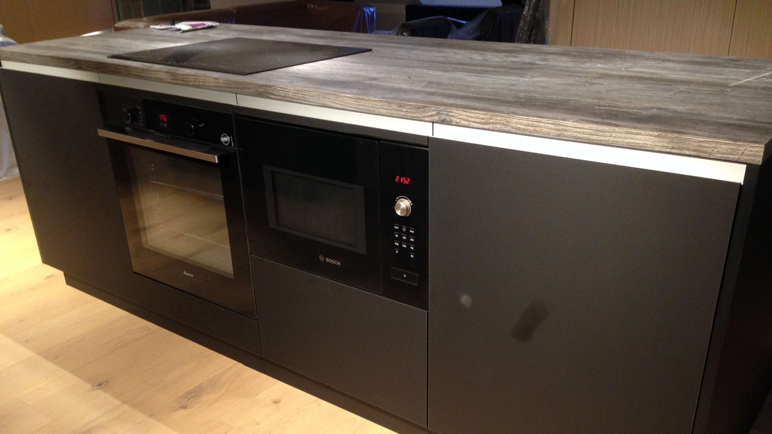 confiez la rénovation de votre cuisine à fontenay à des experts. profitez d’un espace moderne, fonctionnel et adapté à vos envies avec des prestations sur-mesure et de qualité.
