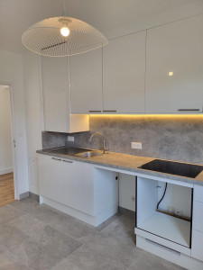 spécialiste de la rénovation intérieure à paris 75014, nous vous accompagnons dans tous vos projets de transformation de votre habitat : appartements, maisons ou bureaux. devis gratuit et conseils personnalisés.