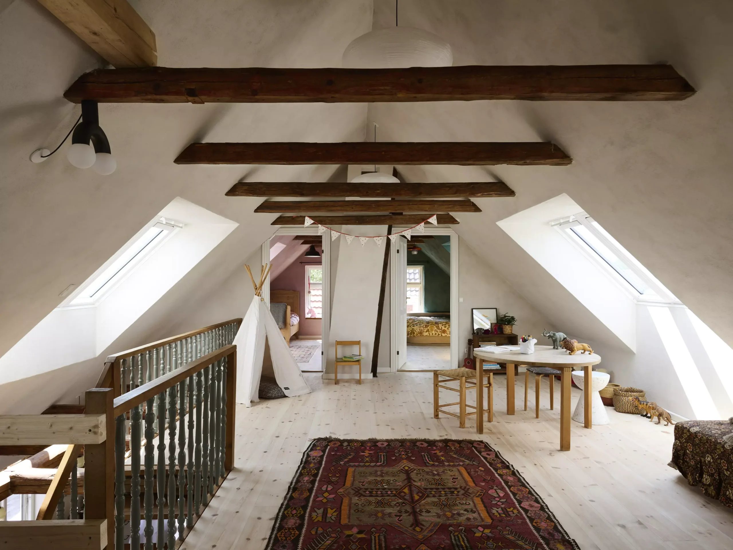 découvrez nos conseils et astuces pour réussir la rénovation de votre maison ancienne : travaux, budget, étapes clés et idées pour valoriser votre patrimoine tout en alliant confort moderne et charme d’antan.