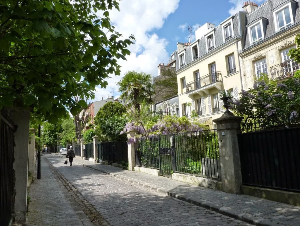 faites rénover votre appartement ou maison à paris 17 avec des professionnels qualifiés. travaux sur mesure, qualité et respect des délais pour tous vos projets de rénovation dans le 17e arrondissement.