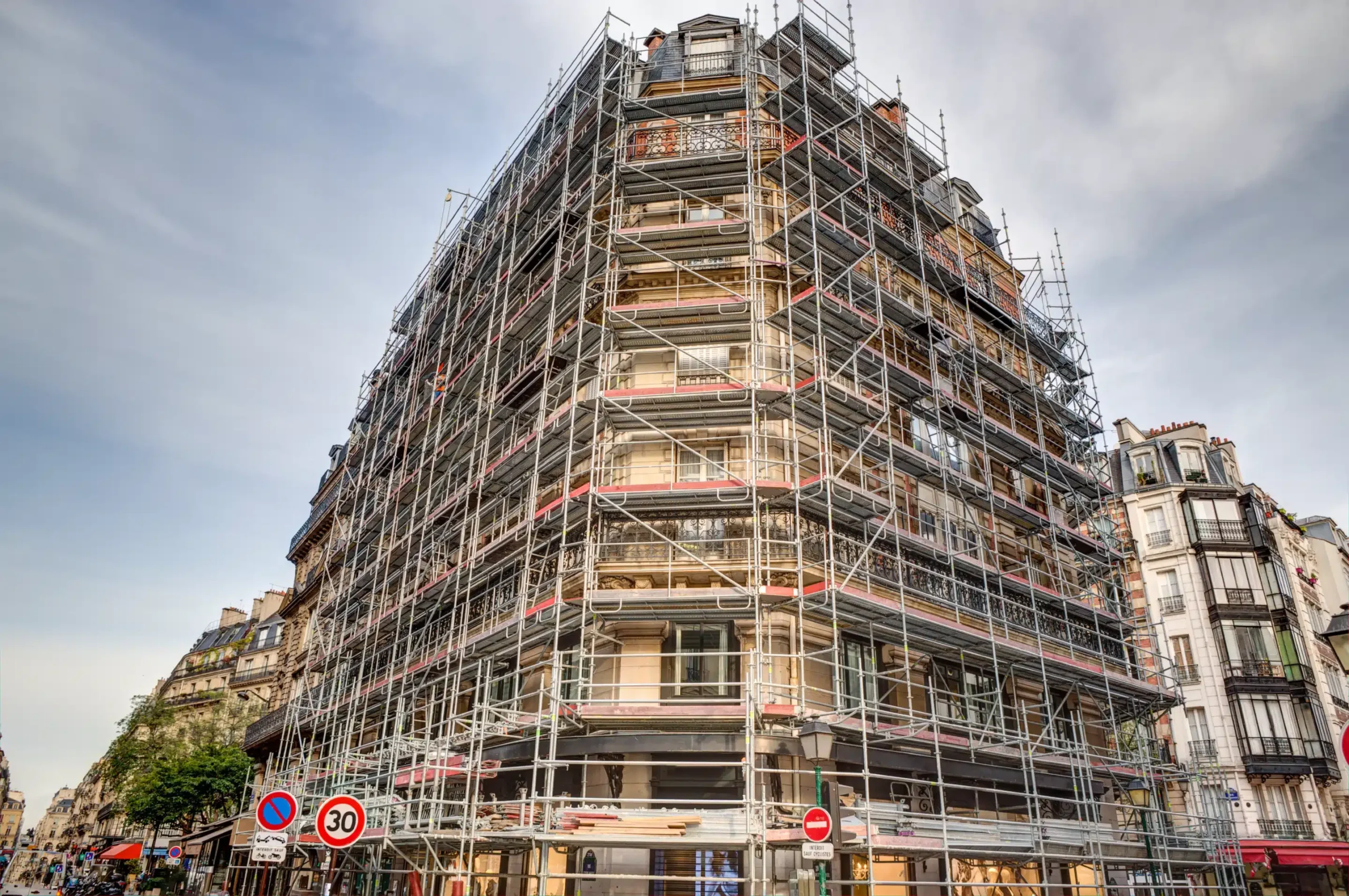 confiez votre projet de rénovation à paris à des experts : transformation d’appartements, maisons et locaux professionnels. devis gratuit, travaux sur-mesure et qualité garantie !