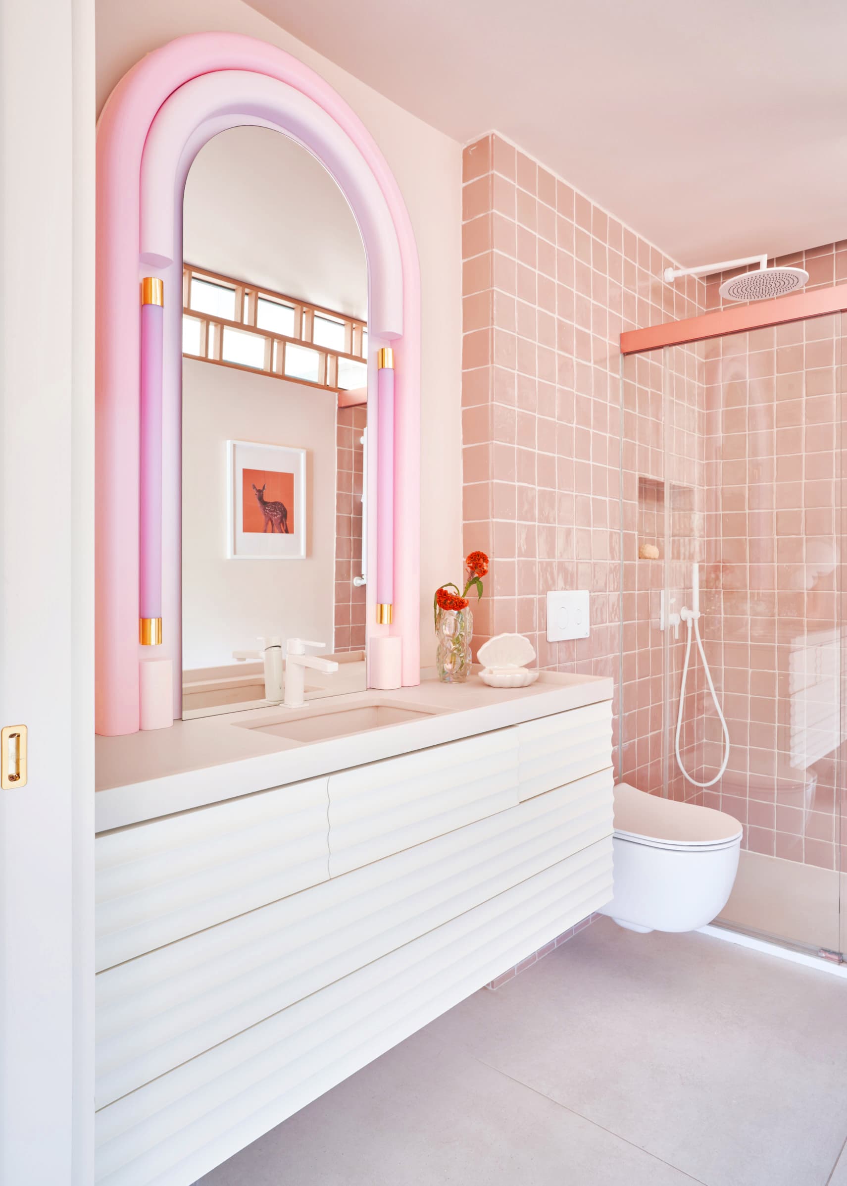 confiez la rénovation de votre salle de bain de 70m2 à des experts pour un espace moderne, fonctionnel et élégant. conseils, idées d'aménagement et devis sur mesure pour transformer votre salle de bain selon vos envies.