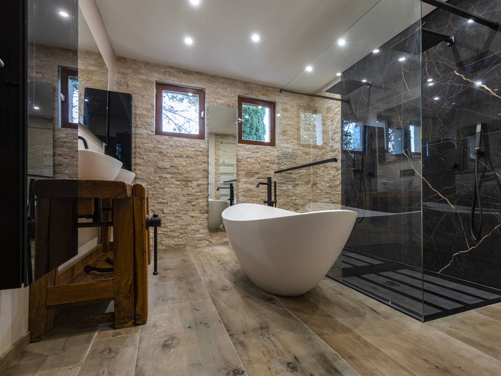 transformez votre espace avec une rénovation de salle de bain moderne : idées tendances, conseils pratiques et inspirations pour créer une pièce élégante et fonctionnelle adaptée à votre style.