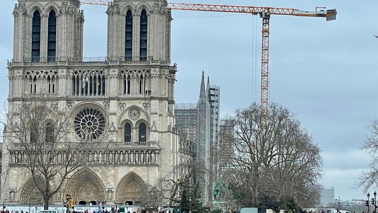 découvrez les étapes et les enjeux de la restauration de notre-dame de paris, un chantier historique visant à redonner vie à ce monument emblématique après l'incendie de 2019.