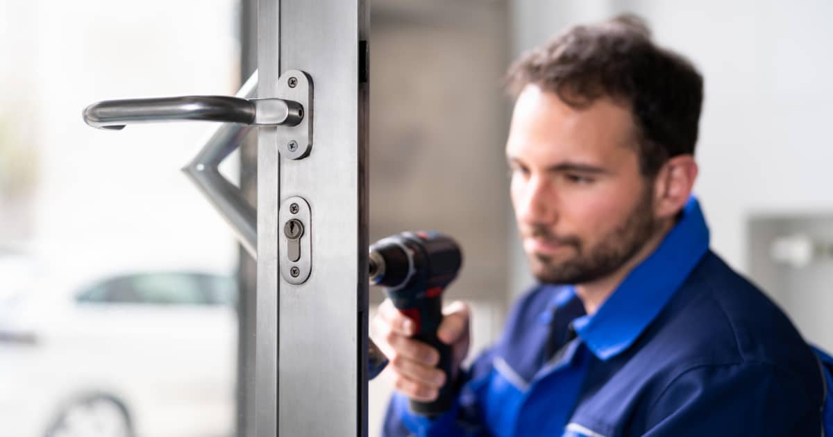 besoin d'un serrurier en urgence à gennevilliers ? intervention rapide 24h/24 et 7j/7 pour ouverture de porte, changement de serrure ou dépannage. service fiable et professionnel.