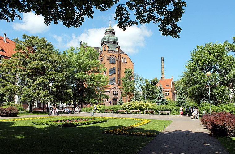 découvrez le square marie-curie, un espace vert paisible situé au cœur de la ville, idéal pour se détendre, profiter de la nature et partager des moments en famille ou entre amis.