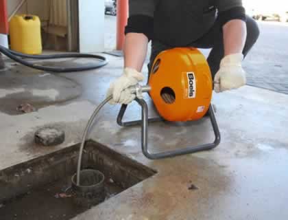 besoin d’un dépannage rapide pour un wc bouché à houssaye-en-brie ? notre service d’urgence intervient 7j/7 pour un débouchage efficace et sans dégâts. contactez-nous dès maintenant !