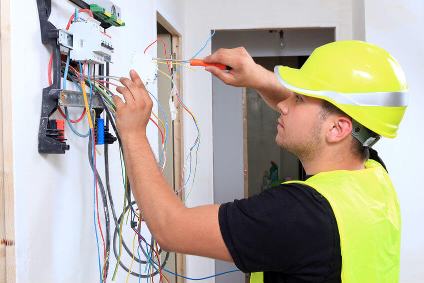 découvrez comment valoriser l'électricité de votre maison en optimisant votre consommation, en produisant votre propre énergie et en réduisant vos factures grâce à des solutions innovantes et écologiques.