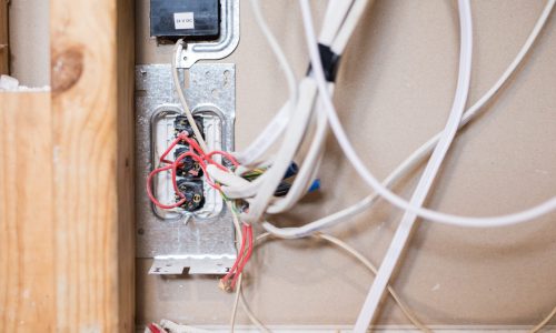 découvrez nos solutions de modernisation d'installation électrique pour assurer sécurité, efficacité et conformité aux normes actuelles.