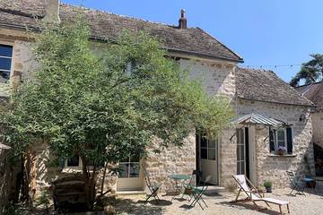 découvrez moigny-sur-école, charmant village situé en île-de-france, au cœur de la nature et à proximité de la forêt de fontainebleau. parfait pour une escapade authentique, activités en plein air et patrimoine historique.