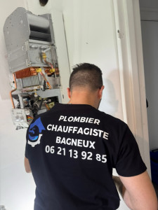 besoin d’un plombier à arcueil ? notre équipe qualifiée intervient rapidement pour tous vos dépannages, installations et travaux de plomberie. devis gratuit et service 24h/24.