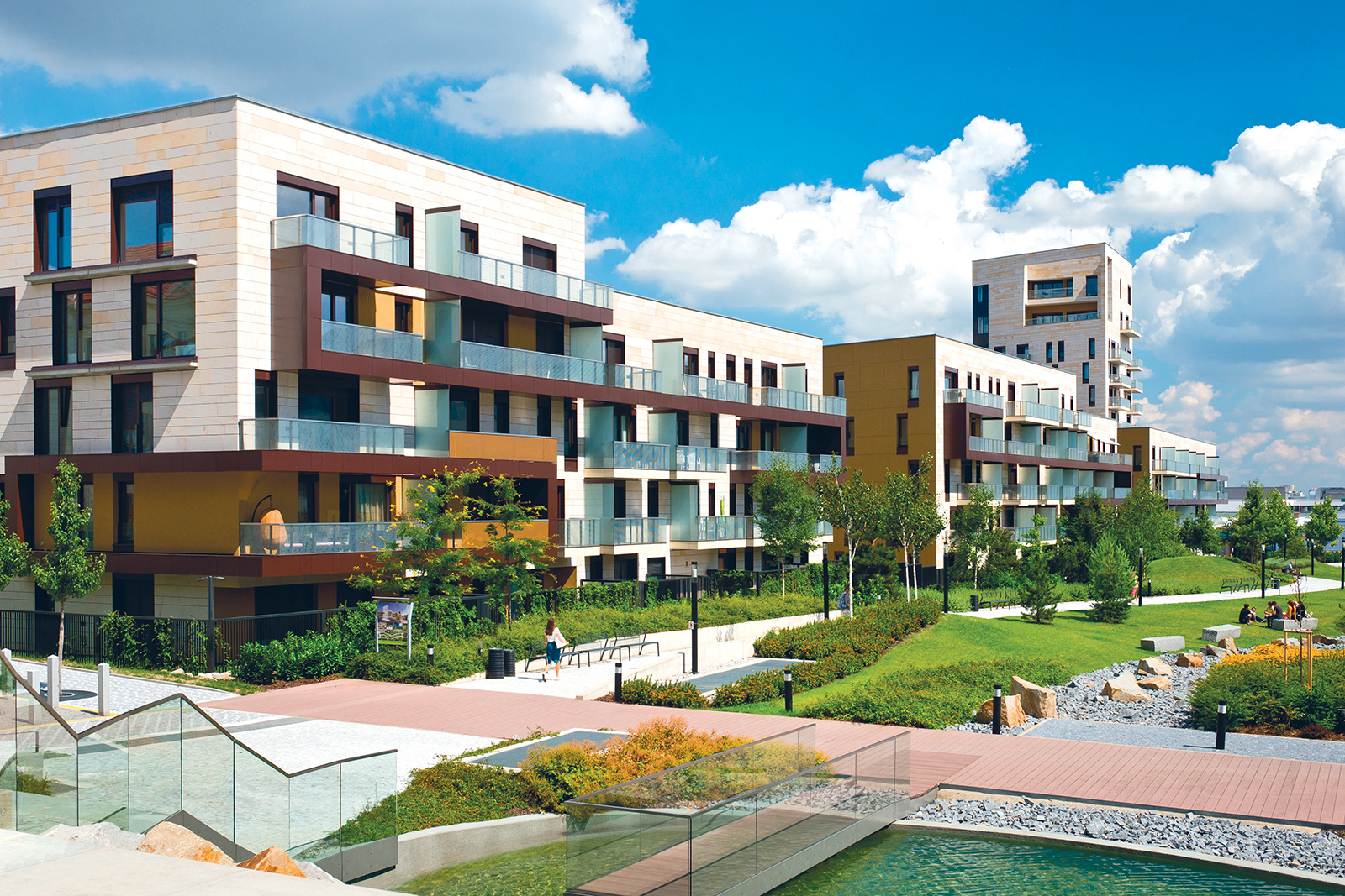confiez votre projet de rénovation en île-de-france à des experts qualifiés. services sur mesure pour appartements, maisons et locaux professionnels. devis gratuit, accompagnement personnalisé.