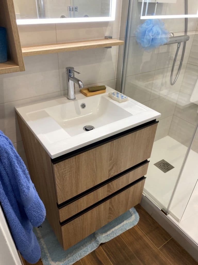 découvrez nos conseils et astuces pour rénover votre salle de bain à paris. transformez votre espace avec style et fonctionnalité grâce à nos experts locaux.