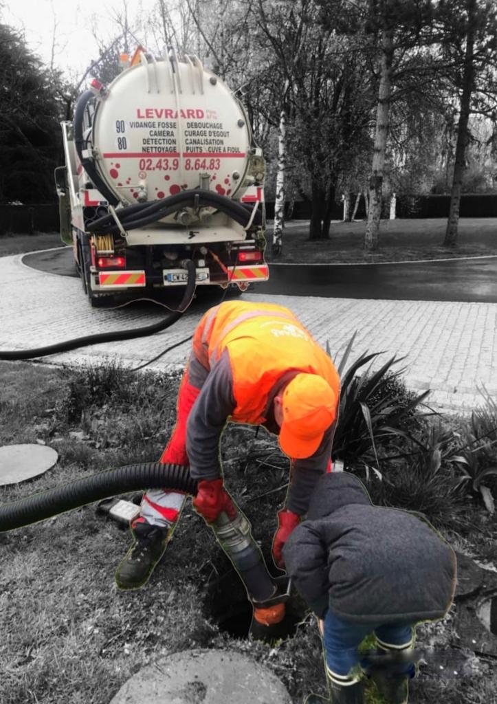 service de vidange de fosse septique à saint-vincent : intervention rapide, entretien professionnel et respect des normes pour garantir le bon fonctionnement de votre installation. demandez votre devis gratuit dès maintenant !